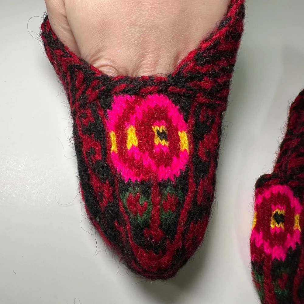 Handmade Wool Knit Slippers Red Black‎ Floral Folk Art Cozy Loungewear